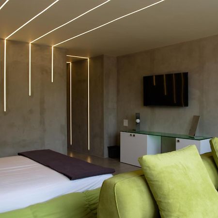 99 Adrianou Apartments Athen Eksteriør billede