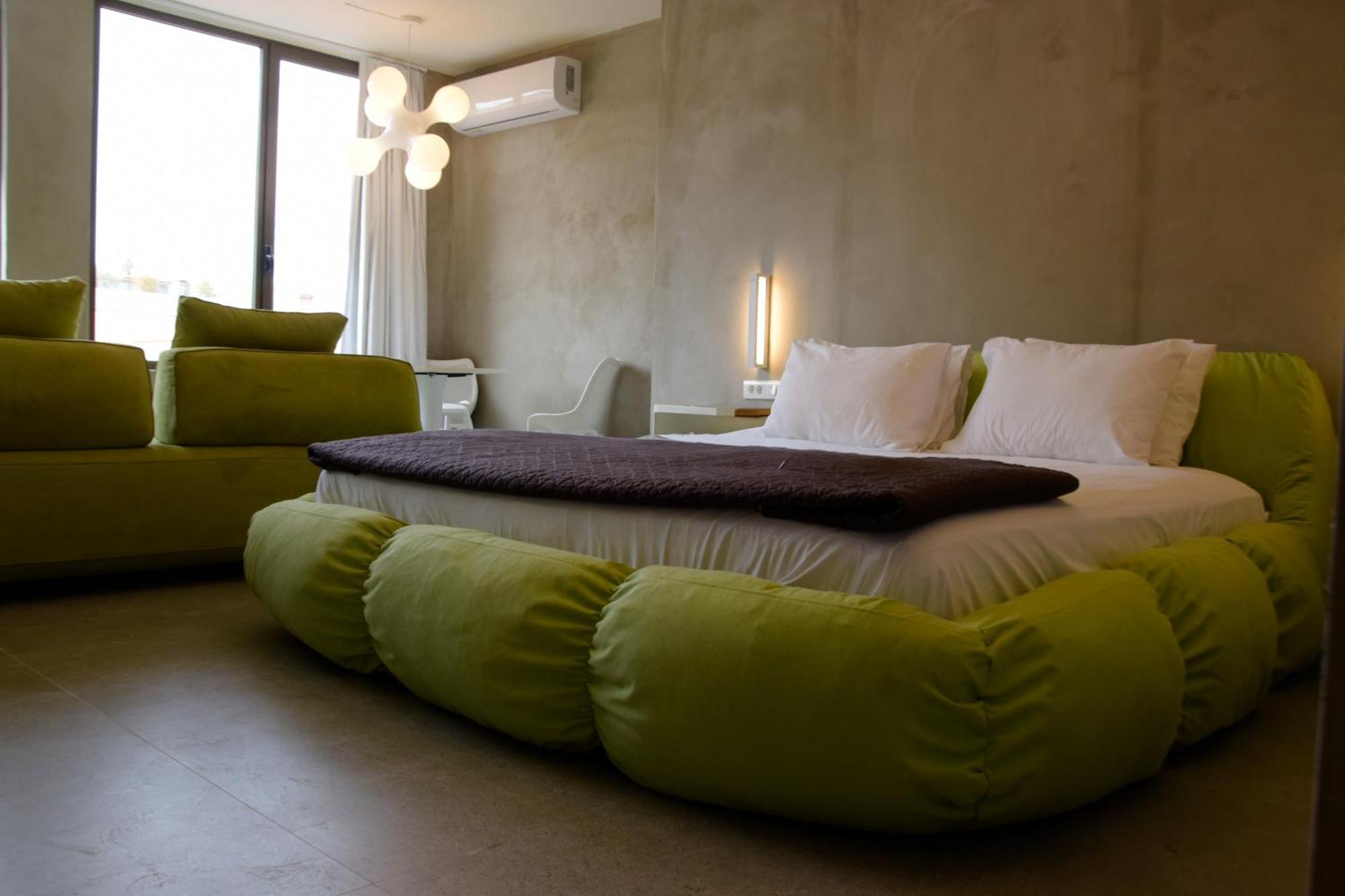 99 Adrianou Apartments Athen Eksteriør billede