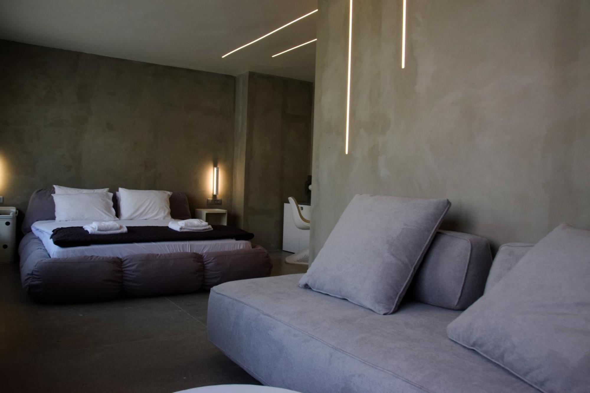 99 Adrianou Apartments Athen Eksteriør billede
