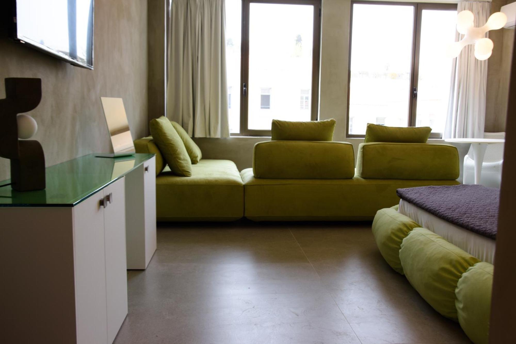 99 Adrianou Apartments Athen Eksteriør billede